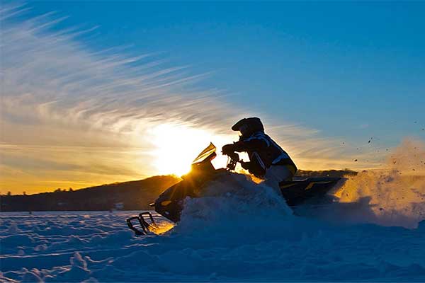 ToDoOntario - Deerhurst Resort, snowmobiling