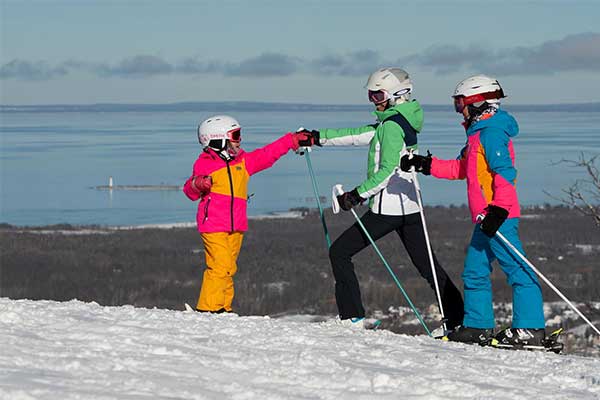 ToDoOntario - Blue Mountain Resort, family downhill skiing
