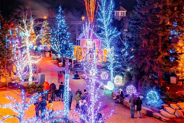 ToDoOntario - Blue Mountain Village, Holiday Magic, lights