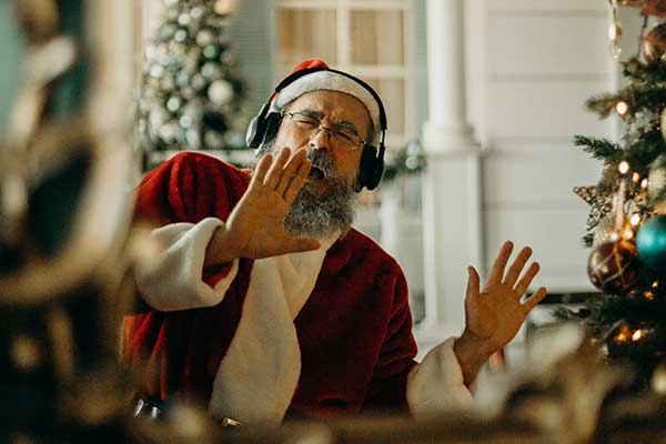 To Do Ontario - DJ Santa