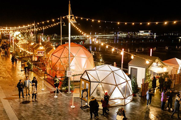 ToDoOntario - Friday Harbour Resort, Holiday Market