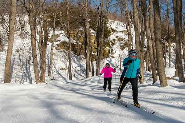 ToDoOntario - Scenic Caves, cross country skiing