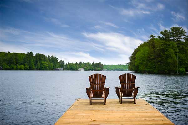 ToDoOntario, Sherwood Inn, dock & Muskoka chairs