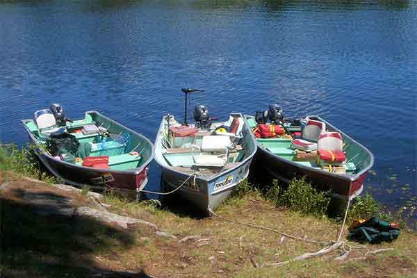 ToDoOntario, Tornado's Canadian Resorts, fishing boats