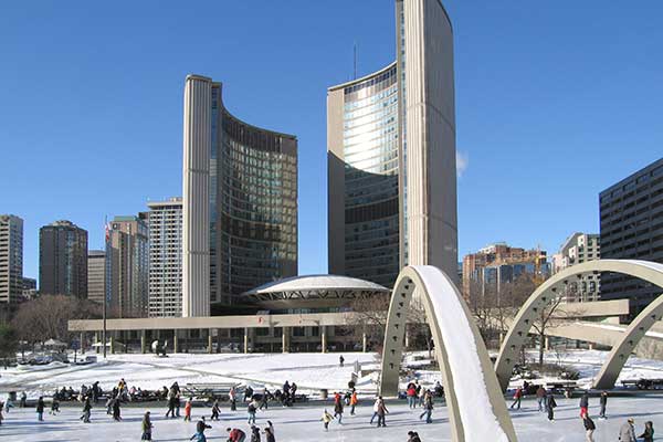 ToDoOntario - Toronto City Hall skating winter