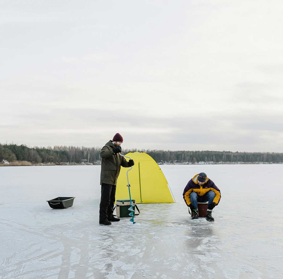 ToDoOntario - ice fishing