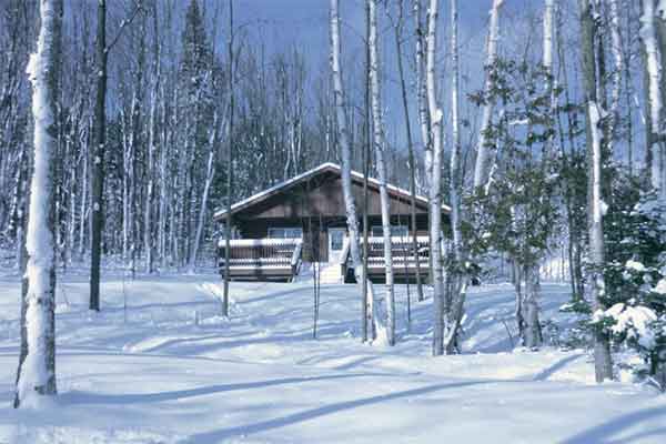ToDoOntario - Buttermilk Falls Resort, winter cabin
